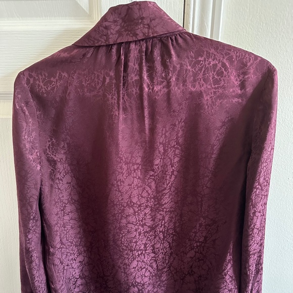 Aritzia blouse - Picture 6 of 9